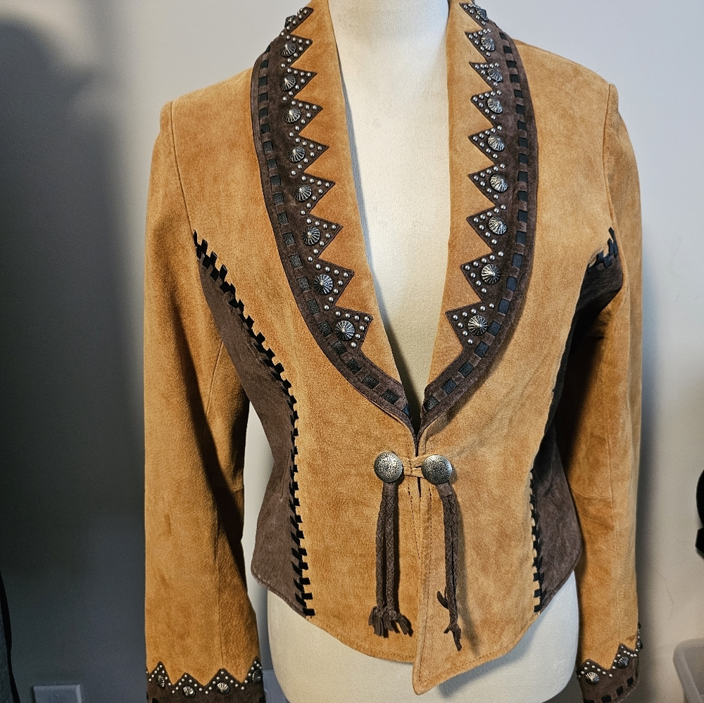 Gorgeous gently loved " Scully" womens leather jacket. "Stunning"